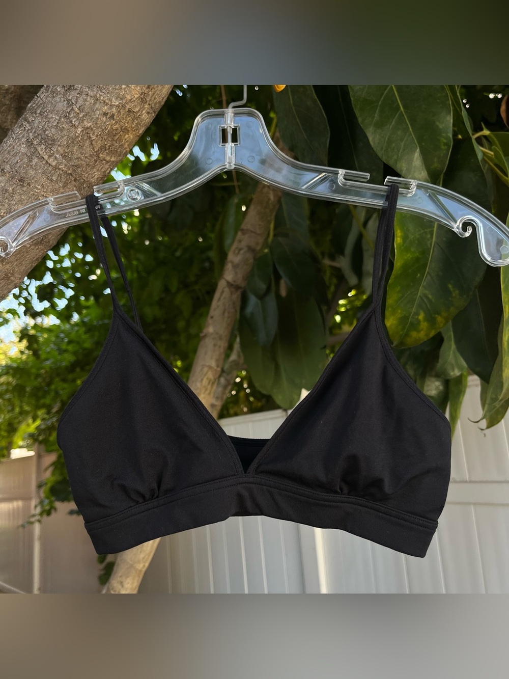 Uniqlo Black Triangle Bralette Wireless Bra.